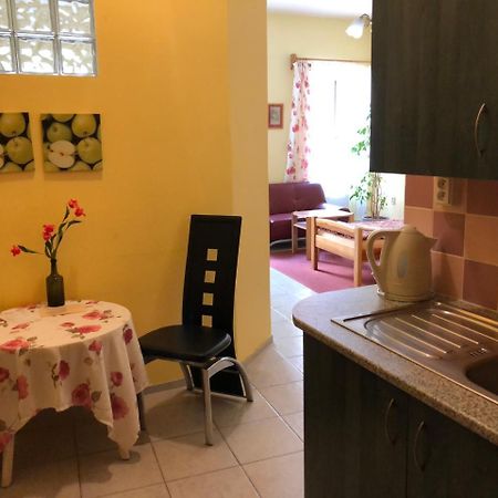 חרודים Guest House U Nahonu מראה חיצוני תמונה